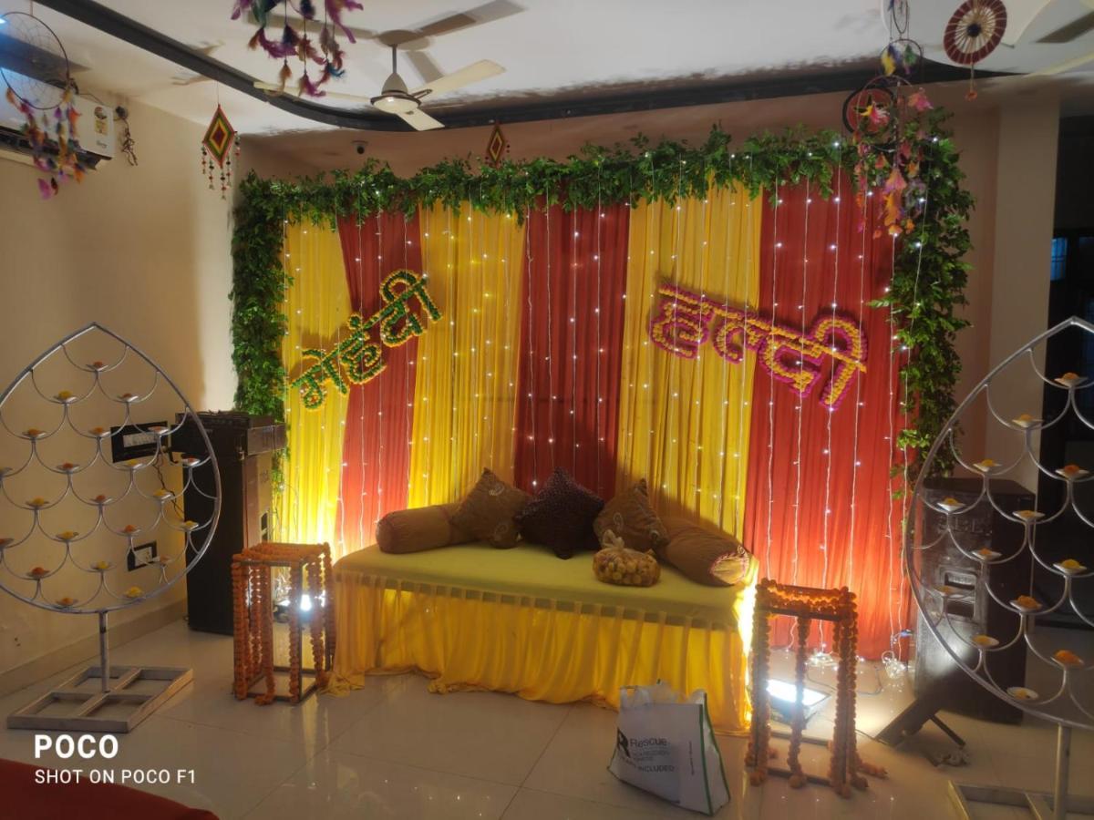 Surabhi Garden Inn ลัคเนา ภายนอก รูปภาพ