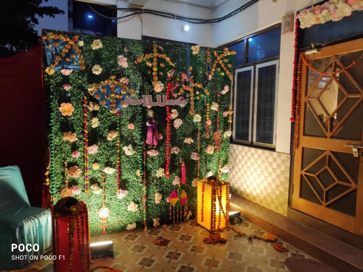Surabhi Garden Inn ลัคเนา ภายนอก รูปภาพ